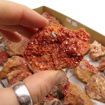 Vanadanite Pieces Tray Deal (26 pcs) - Image 4