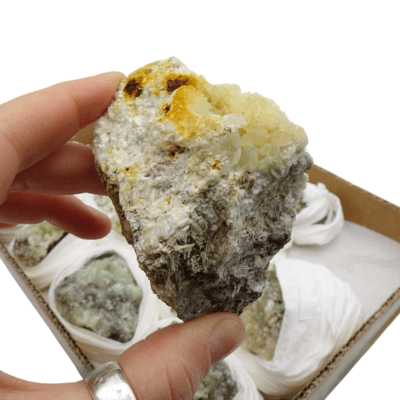 Prehnite Clusters Tray Deal (16 pcs) - Image 4