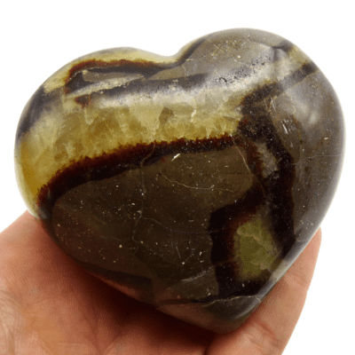 Septarian Heart (75mm x 85mm) - Image 4